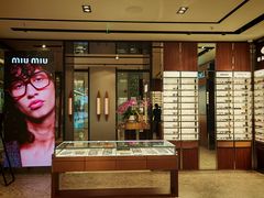 -LensCrafters亮视点·OAKLEY精选(静安嘉里中心店)