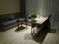 -榆林榆阳西路火车站亚朵酒店