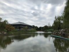 -鹦鹉寺公园