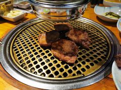 -唯成•韩国炭火烤肉 유성고기