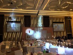 -上海宝华万豪酒店