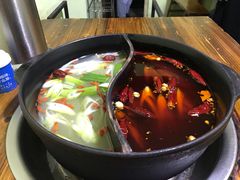 -灌县老妈砂锅串串香(万科红生活广场店)