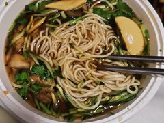 -资和信百货商场