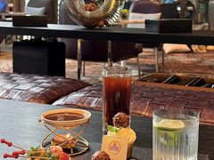 -上海漕河泾万丽酒店