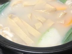 -大匠工房古船木艺术餐厅·猪肚鸡专门店(长白仙岛店)