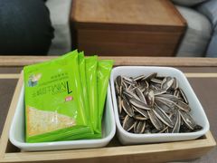 -小罐茶(济南恒隆广场店)