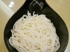 -老国贸云南传统过桥米线(滇池店)