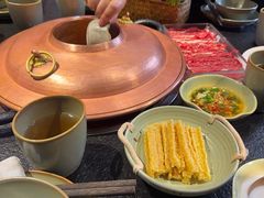 -菌自由丨野生菌火锅特色庭院餐厅(丽江古城店)