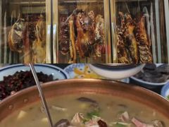 -三锅莊·牦牛肉火锅·香格里拉特色藏餐宴请餐厅(昆明创始店)