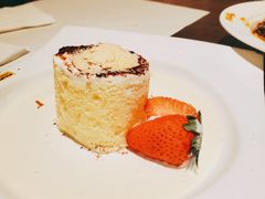 海盐芝士绵绵蛋糕-港丽餐厅(龙之梦长宁店)