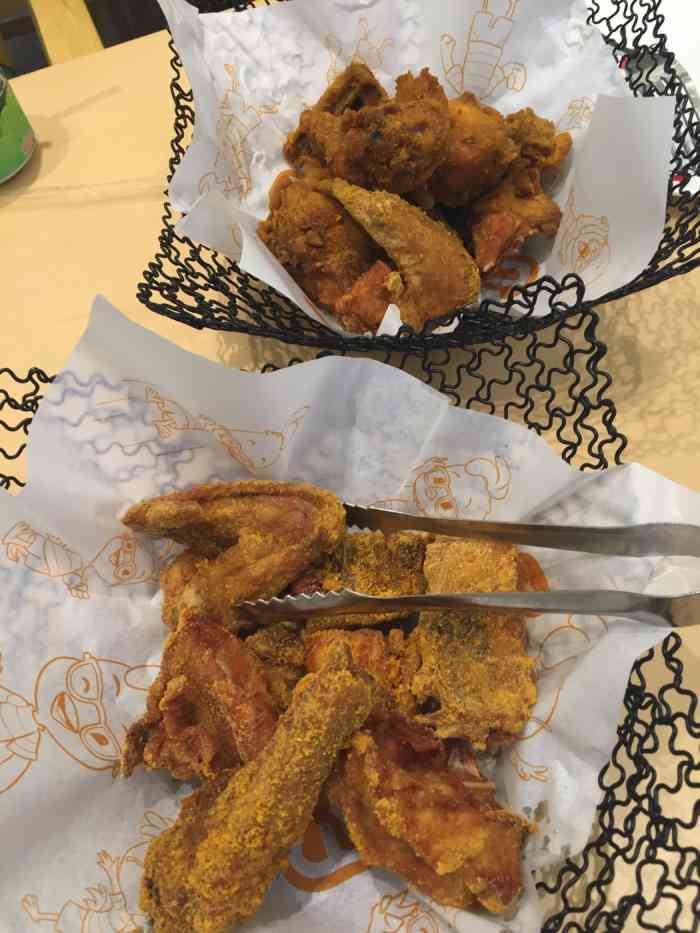 twoowt炸鸡(汇一城店)-"这个面非常不错很好吃,吃了一碗还不够呢!