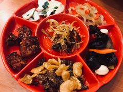 小吃拼盘-龙抄手(春熙路总店)