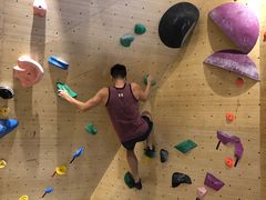 -Upper Climbing Gym 攀岩(华侨城店)