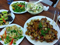 -顶之鲜海鲜餐厅