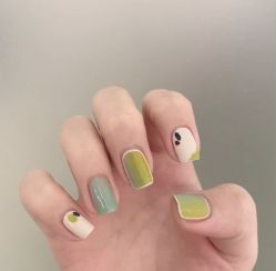 -孔雀手美甲美睫护理