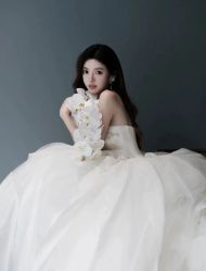 -Vera Wang婚纱礼服旗舰店