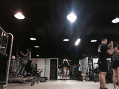 -CXFIT 陈徐健身工作室(凯旋店)