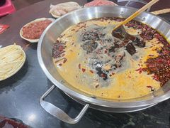 -储奇门鳝鱼火锅(总店)
