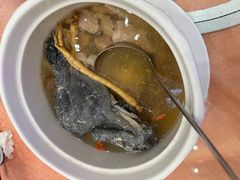-老乡村美食农庄