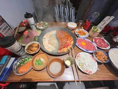 -萍姐火锅·公路夜市(武汉首店)