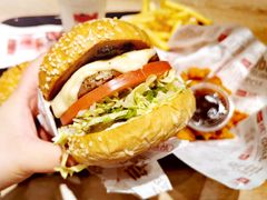 -The Habit Burger Grill 哈比特汉堡(爱琴海店)