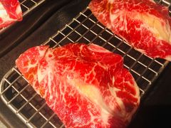 -铭牛烧肉·和牛海鲜自助(高新月牙湖店)