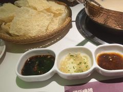 -洪氏嗨捞·广东猪肚鸡·椰子鸡火锅(西咸万象城店)