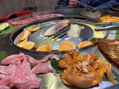 -哈哈碳都·牛肋条无限自助烤肉(台江万达店)