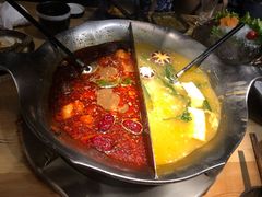 -湊湊火锅·茶憩(杭州湖滨银泰in77店)