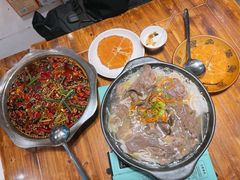 -乡土特色.冷锅鱼.牦牛肉汤锅