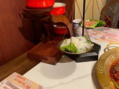 -哥老官重庆美蛙鱼头(日月光店)