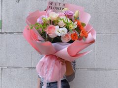 -何兮花店·气球派对鲜花店(马桥银春路万科城店)