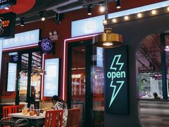 -钢管厂五区小郡肝串串香(蜀都万达店)