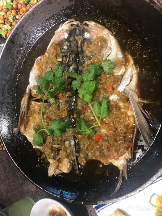 阿婆鱼头(卜峰莲花店)阿婆秘制鱼头图片 - 第1张