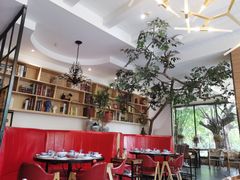 -樾餐厅泰式海鲜火锅(民歌湖店)