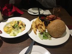 火焰厚切培根牛肉堡-拉亚汉堡经典餐厅(商城路店)