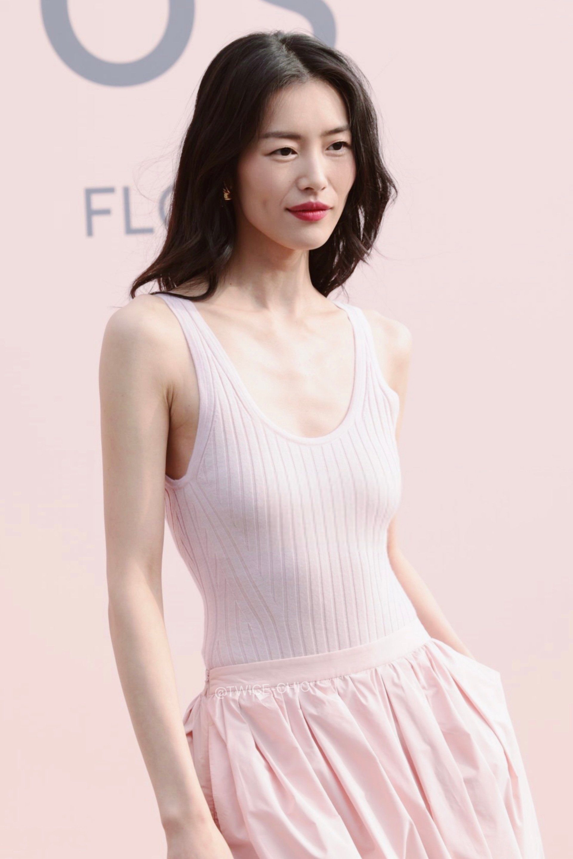 昨日erdos大秀上的刘雯