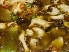 -有红鸡毛店·川菜(建设路店)