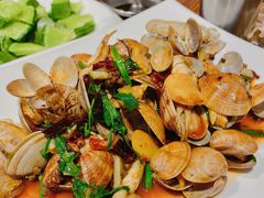 -蚝堡海鲜·威海菜·海肠捞饭·烧烤·亚洲吃蚝公司(幸福门店)
