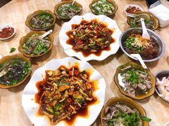 -周记翘脚牛肉