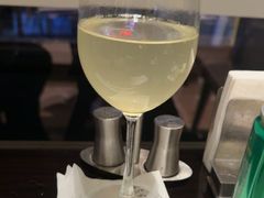 -大中华希尔顿酒店-念自助餐·嗨啤·小龙虾