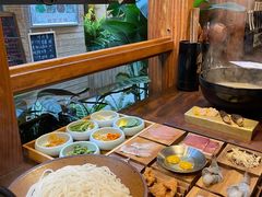 -银米·云南传统过桥米线(双廊黑金冠店)
