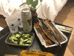 桌子-和颐至尊酒店(上海徐家汇桂林公园地铁站店)