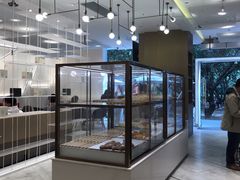 面包甜点陈列柜-奈雪的茶(华侨城创意园店)