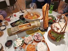 -刘姐啤酒鱼民族演艺餐厅(西街总店)