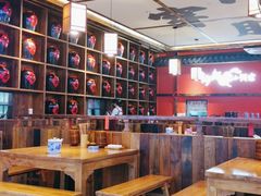 大堂-先启半步颠小酒馆(白麓里店)