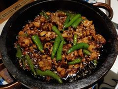 酱爆石锅蛙-绿茶餐厅(王府井永宁门店)