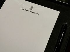 -上海浦东丽思卡尔顿酒店