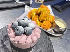 -W COLLECTIVE  DESSERT SHOP