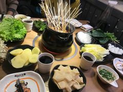 -尚品小土屋涮毛肚(李沧万达店)
